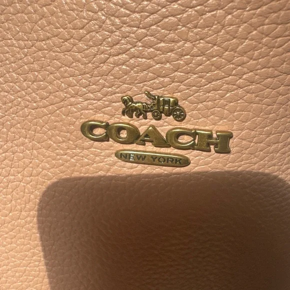 Coach Charlie Carry all Tan Leather Tote Bag - Picture 2 of 6